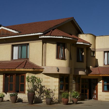 Osinkirri Hotel Kilimani Найроби Экстерьер фото